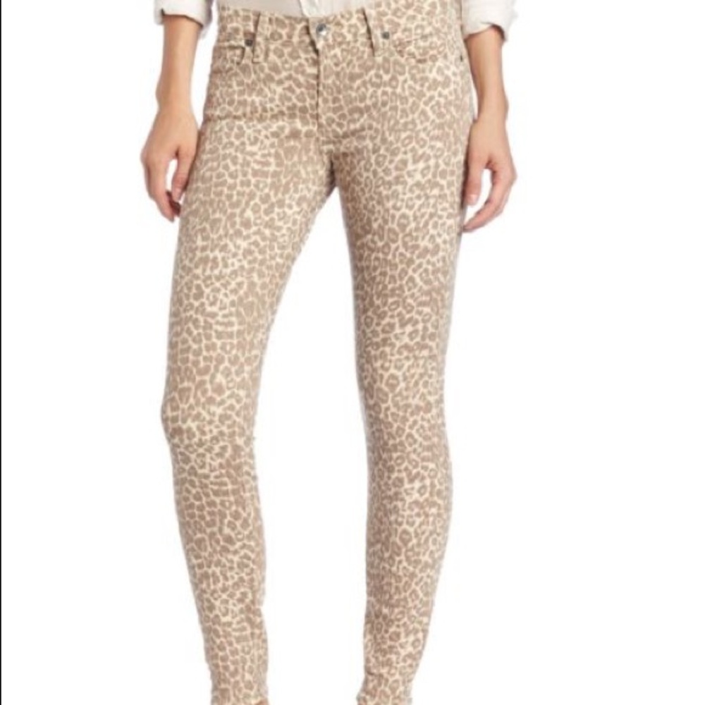 Brand new lucky brand Sofia skinny jeans